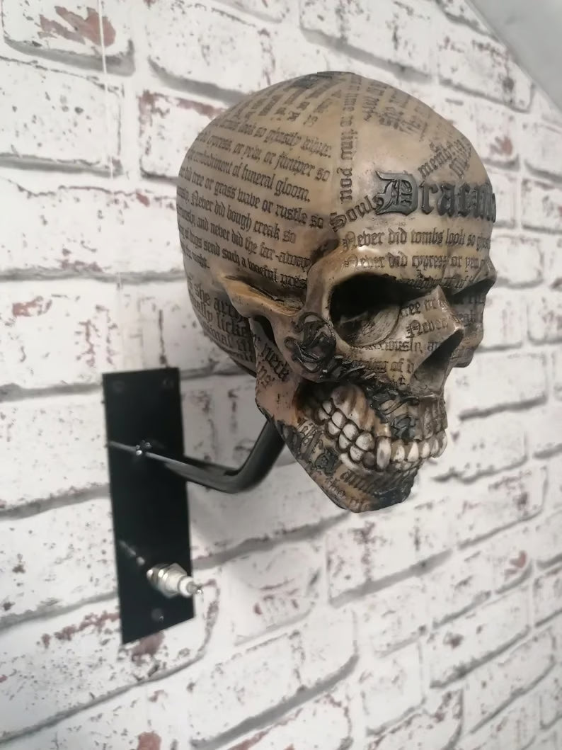 SkullRack – Holder til hjelm og jakke