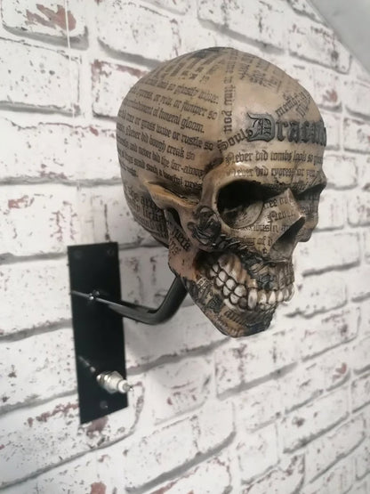 SkullRack – Holder til hjelm og jakke