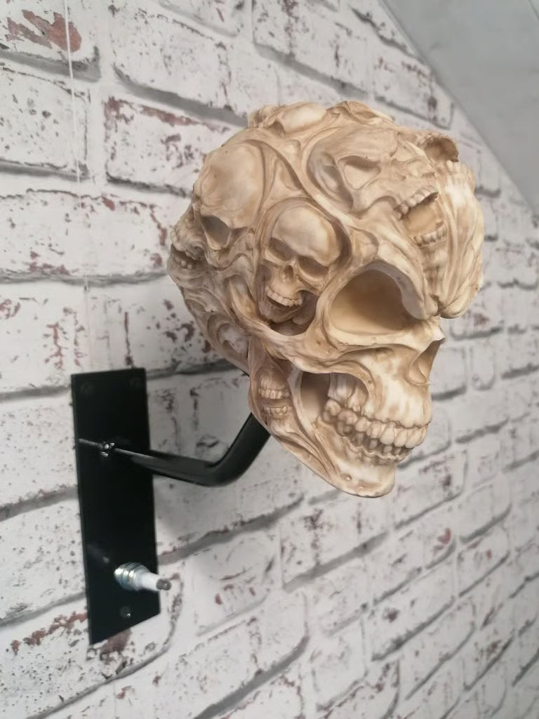 SkullRack – Holder til hjelm og jakke