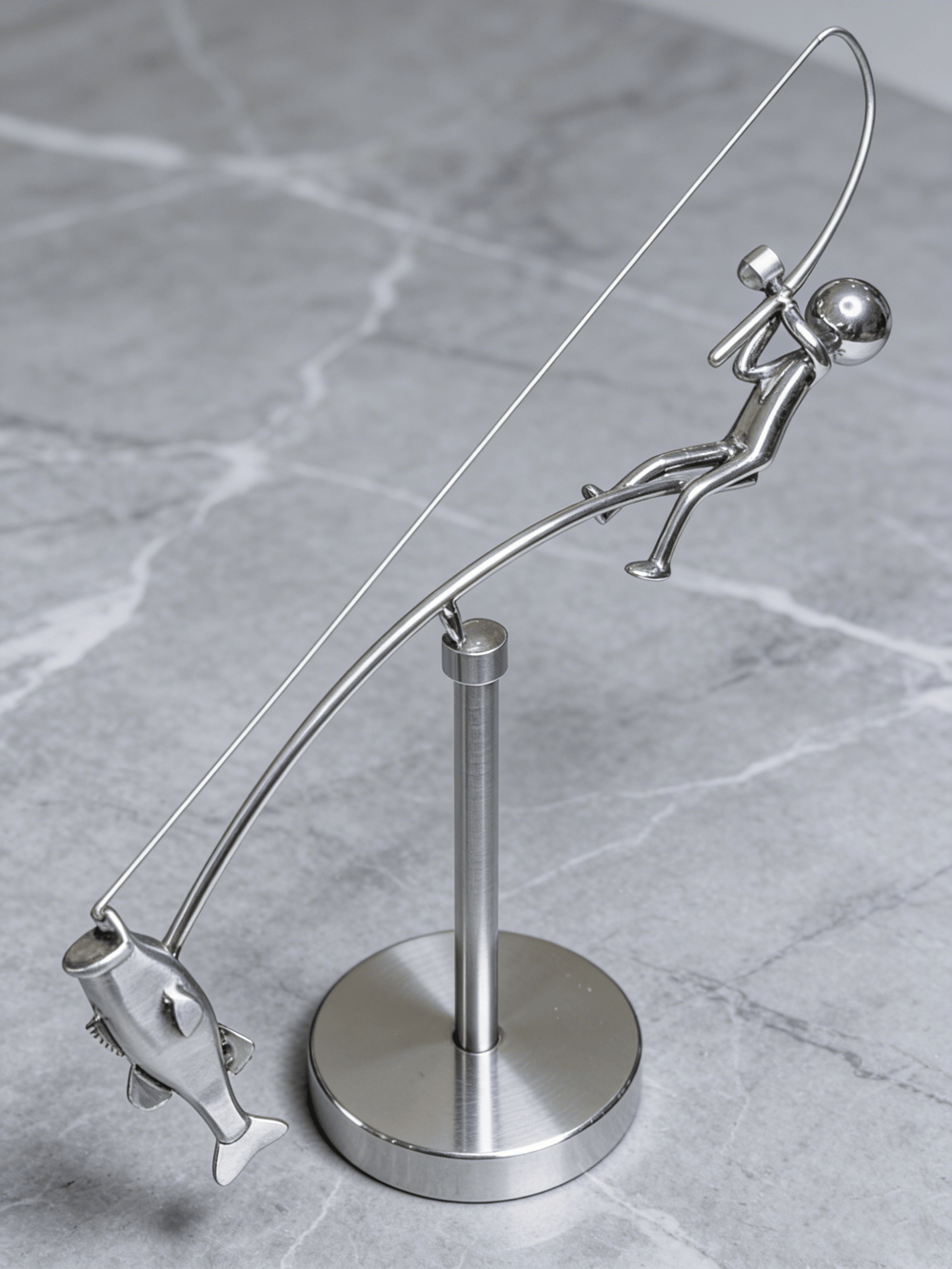 🎣 Designet skulptur af en fisker – Limited Edition