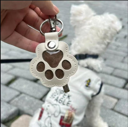 Lædernøglering til minde om dit kæledyr - 🐾 Bevar deres minde altid tæt på